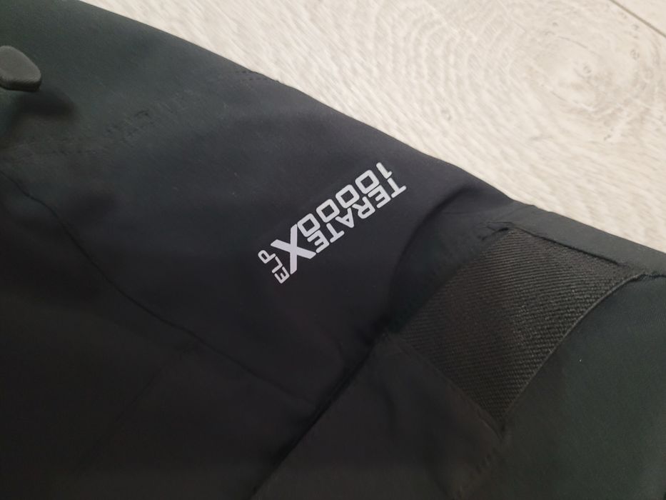 Pantaloni schi dama/copii marime XS sau 34 nefolositi