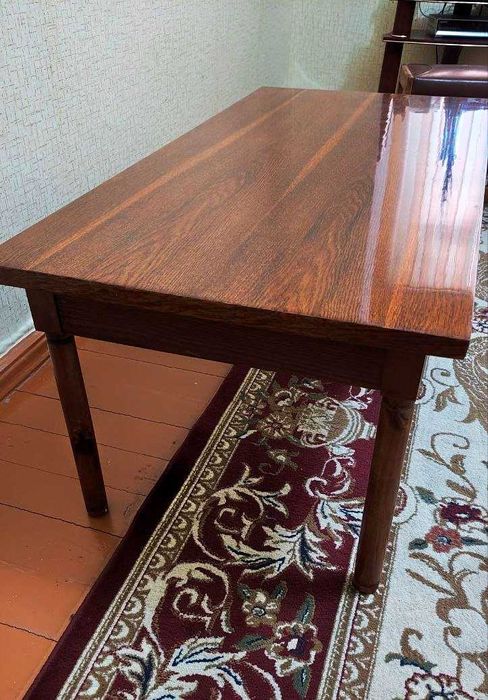 Журнальный столик