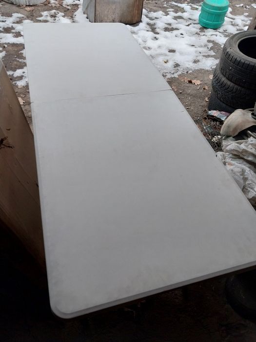 Столик туристический  продам.