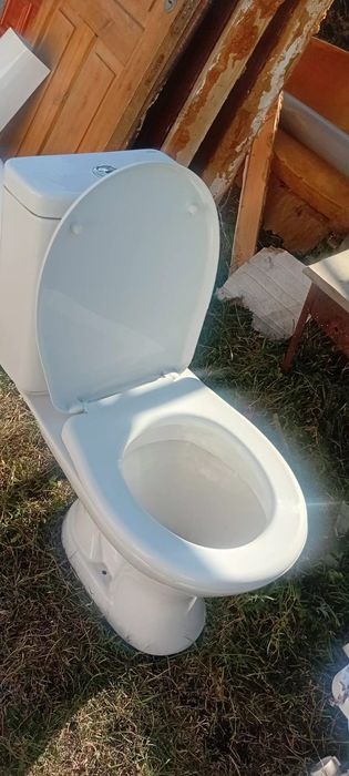 Ванна  унитаз раковина в отличном состояние