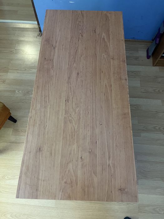 Бюро във добро състояние