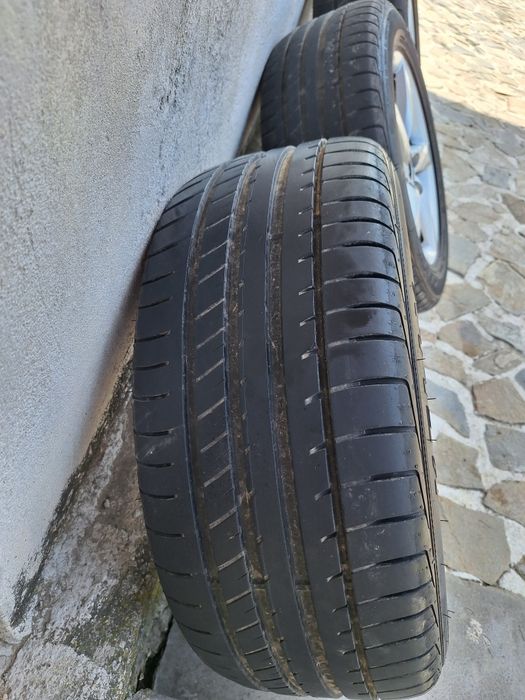 Vând 4 roți  audi  225 / 55 / 16