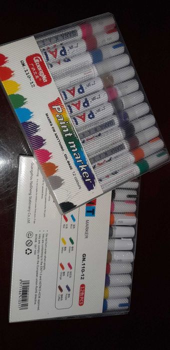 Paint marker 12 waterproof