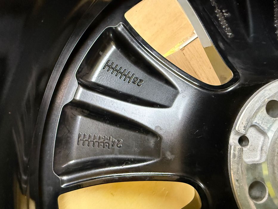 Original Mercedes EQS 19 cola