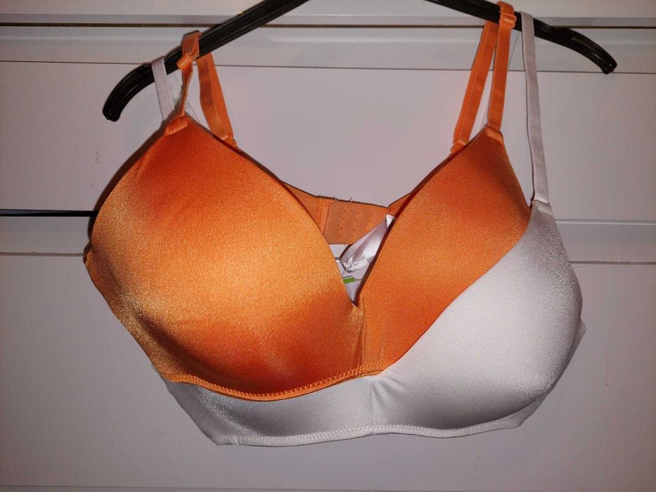 Set 2 sutiene noi stil bustiera 80B TRANSPORT GRATUIT