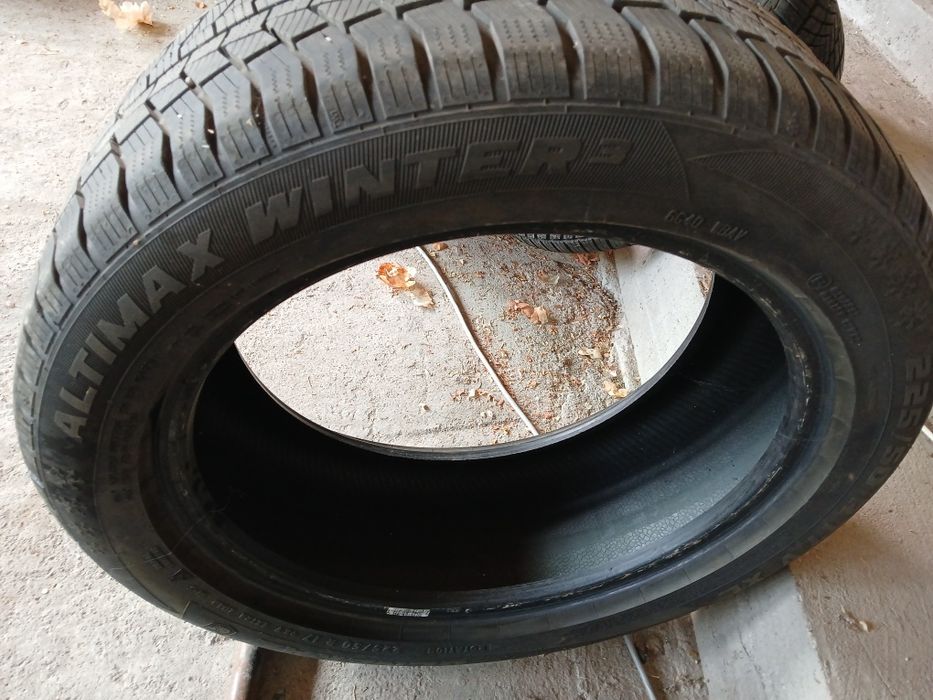 Зимни Гуми 225/50/17/