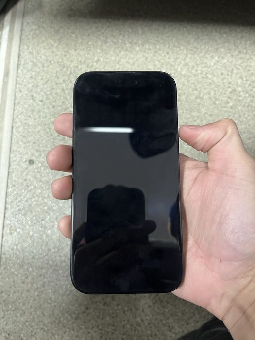 Продам Iphone 15