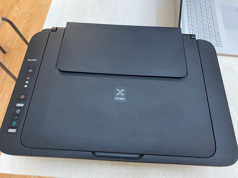 Canon принтер в отличном состояний