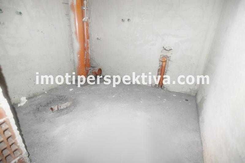 Продава се Многостаен апартамент в Пловдив, Остромила - 180 кв.м за 973 €/кв.м - Снимка #7