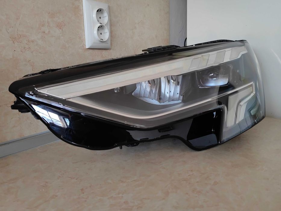 Фар Audi A3 S3 8Y LED ляв / Фар Ауди А3 С3 Оригинален