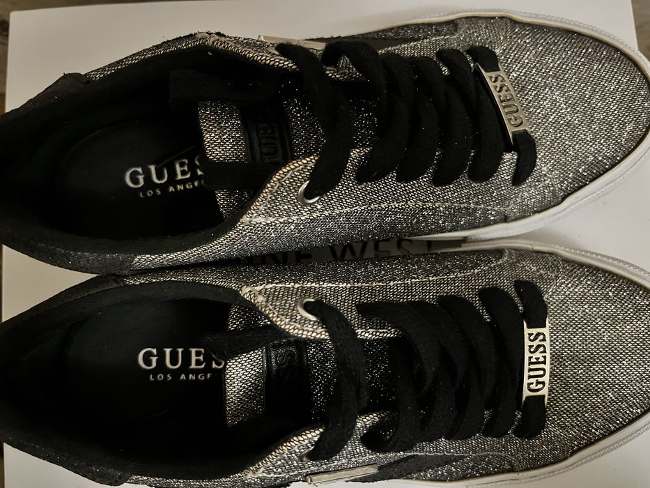 Дамски обувки Guess