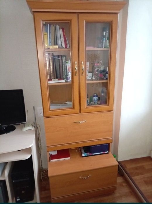 Продам шкаф в хорошем состоянии