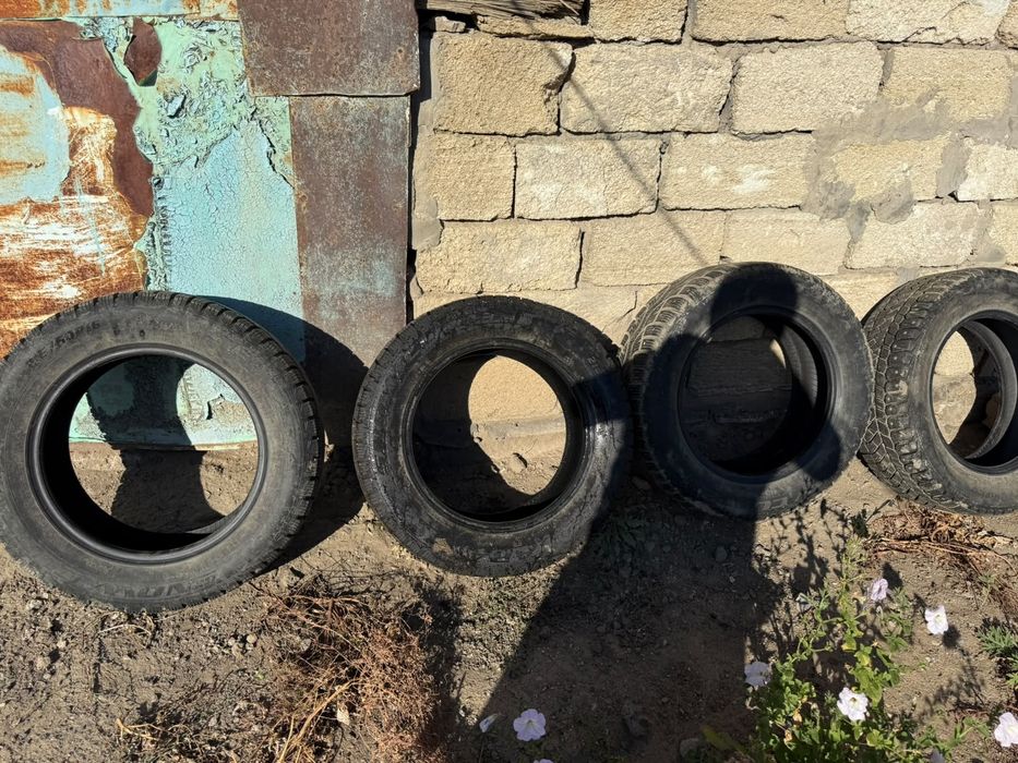 Продам зимние шины