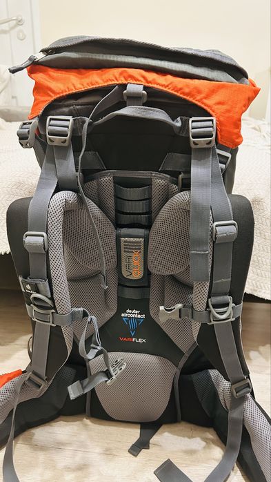 раница DEUTER Aircontact 55 + 10 Graphite Papaya