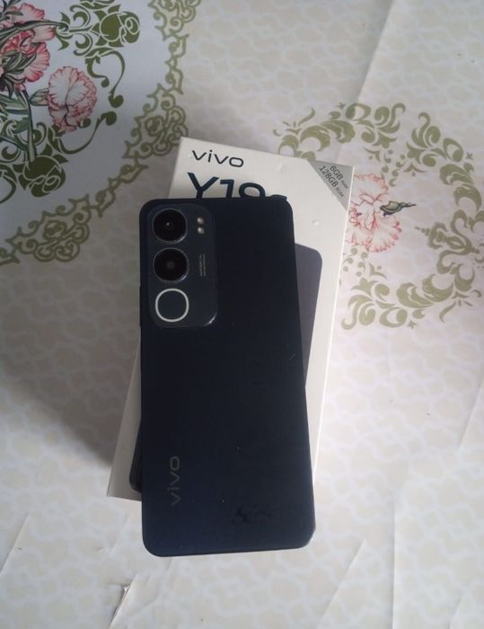Vivo Y19s либо обмен айфон 11