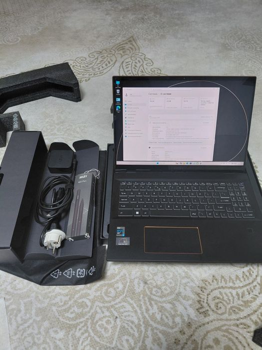 Premium noutbuk MSI Summit 16FlipEvo [analog HP spectre]
