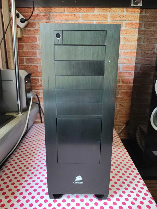 Carcasa PC FullTower Corsair Obsidian 800D.
