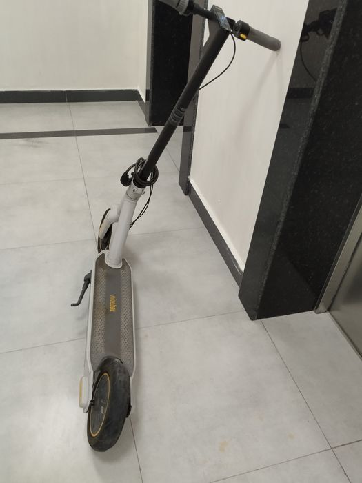 Электросамокат Ninebot g30lp