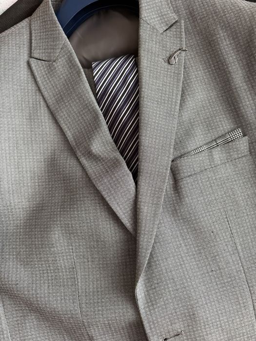 Мужской  костюм с брюками