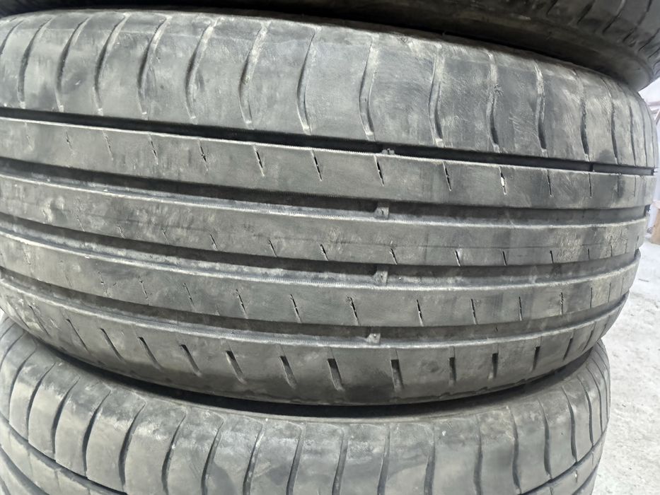 Продам шины 215/55/17