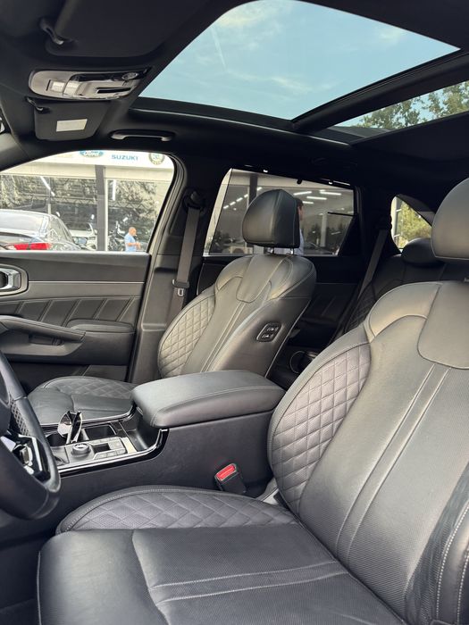 Kia Sorento 2.5 Full Black Edition 7 Kishilik 2022/2023 Srochno
