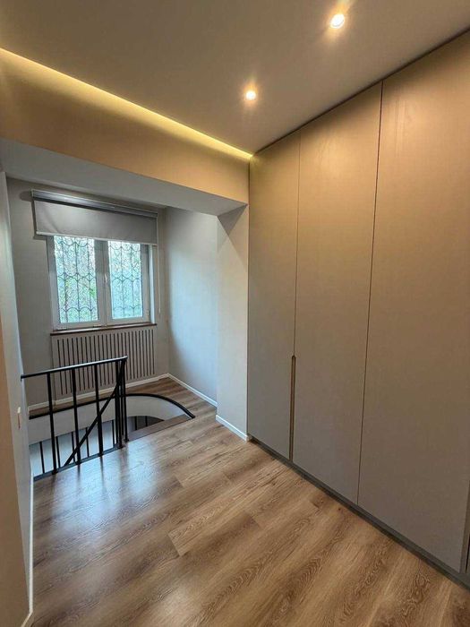 Вторичка 3/4/4 ОР-Р Алайский напротив, метро Минор