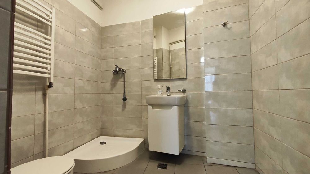 Inchiriez vila in zona Piata Alba Iulia - Mall Vitan - Decebal. 185mp utili
