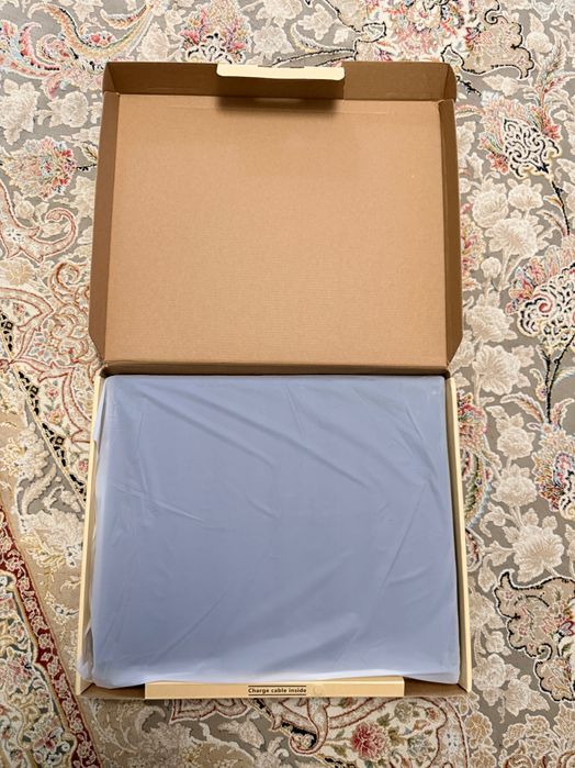 Husa iPad PRO 12.9' inch cu tastatura si touchpad RGB noua sigilata