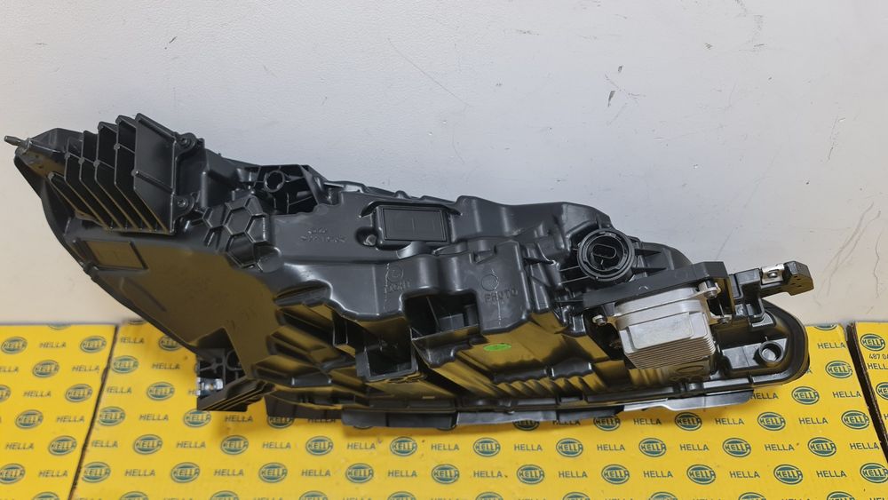 Far stanga full led adaptiv TESLA 3 Y facelift 2023+ Highland