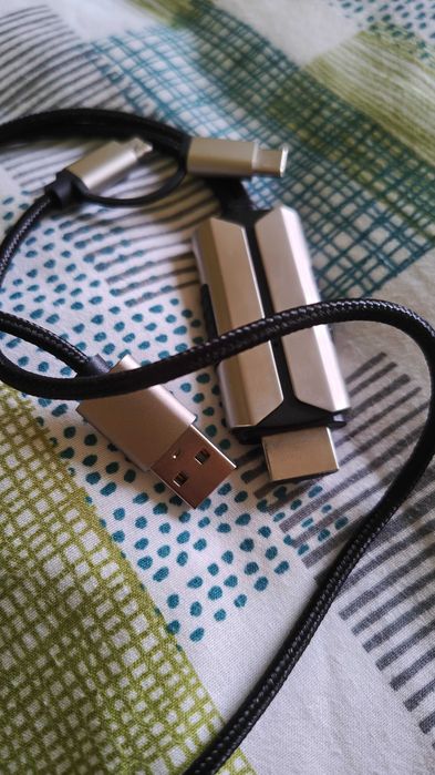2-метров HDMI към USB‑C, USB-A, MICRO-USB плетен кабел с метални конектори, нов