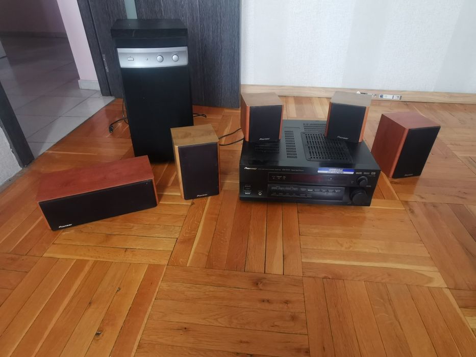 Pioneer усилвател