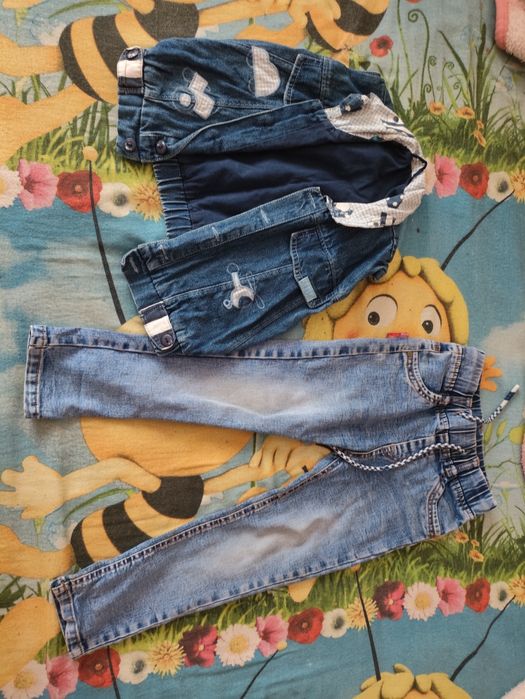 Джинсы и жилетка