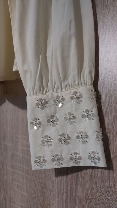 Нова риза Mohito