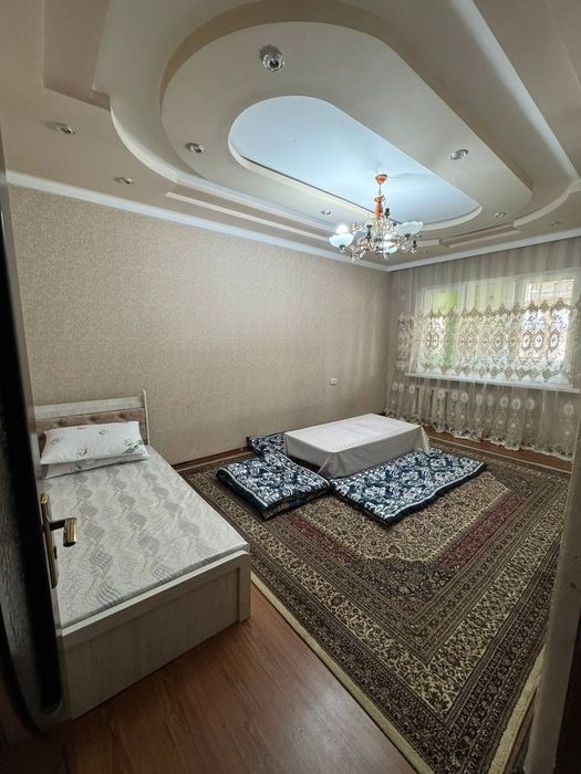 Срочно  сдаётся  квартира сергели  6 2 ком семья зади  дехкан  базар