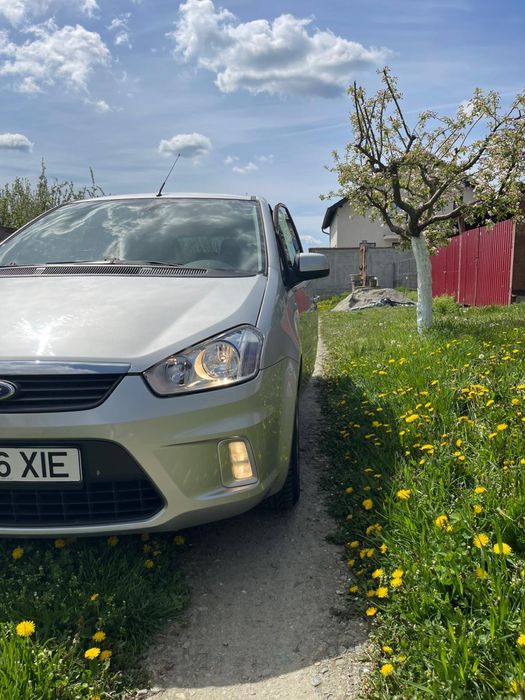 Vand sau schimb ford c-max