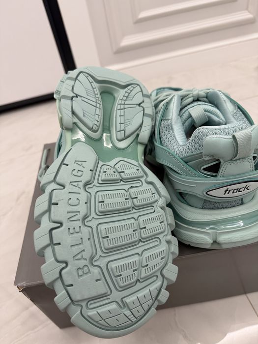 Balenciaga Track
