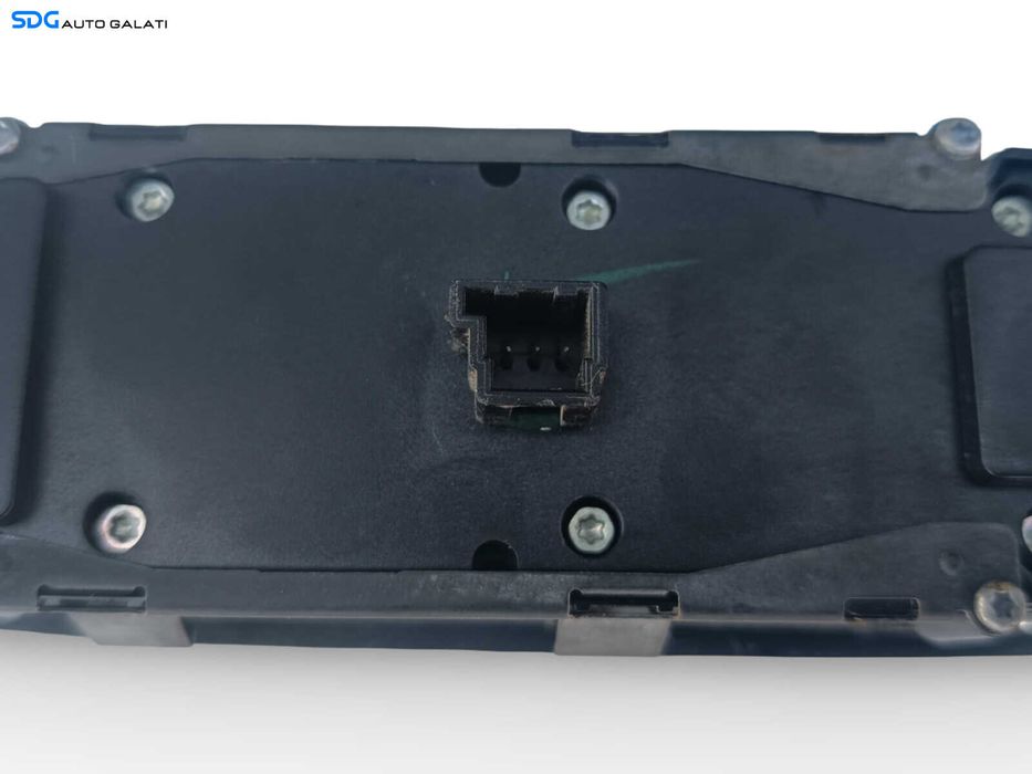 Butoane Geamuri si Oglinzi Electrice cu Pliere Rabatare Mercedes Clasa E Class W212 2009 - 2016 Culoare 755 [C8244]