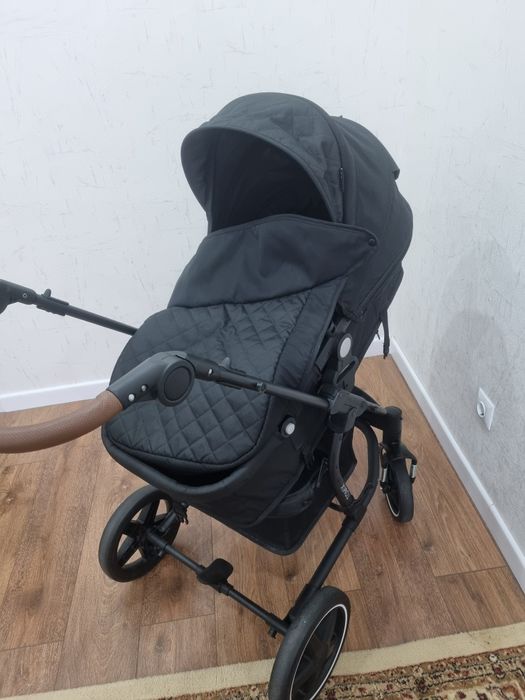 Коляска  детская TOMIX