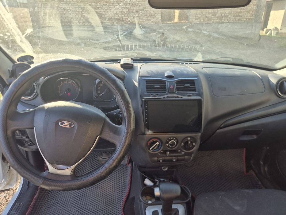 Продам машину granta fl