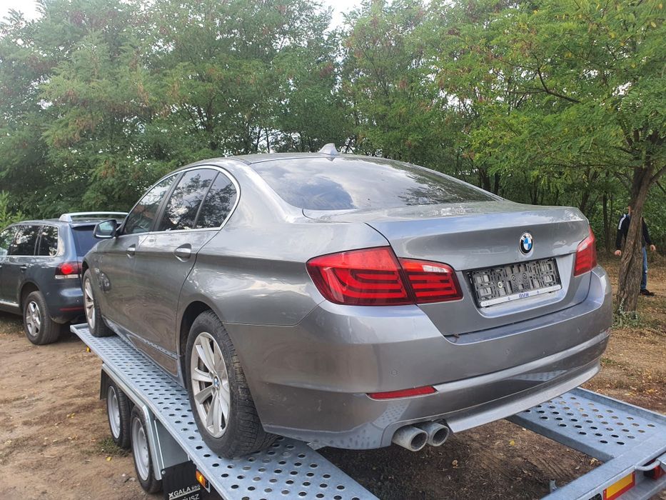 Dezmembrez BMW Seria 5 F10/F11 520d 184cp(orice piesa!)