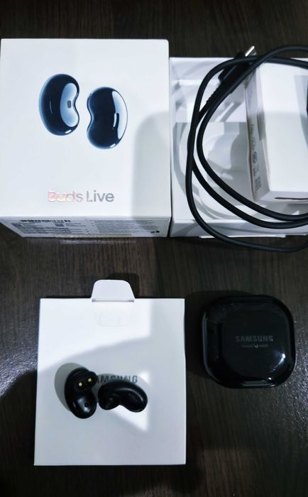Casti bluetooth Samsung Buds Live, Mystic Black