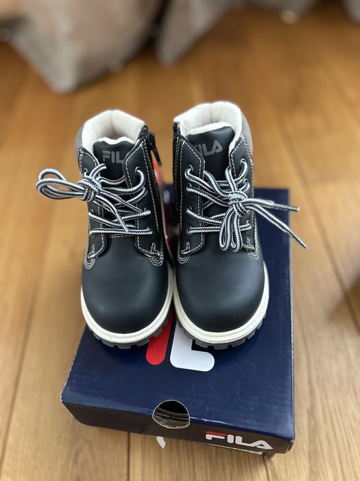Детски нови боти Fila 23 и 24 нови