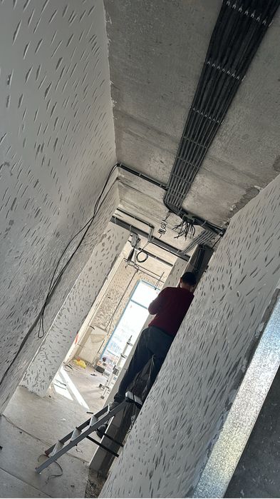 Электрик электромонтажник