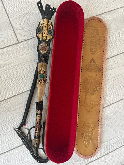 Подарочный камшы