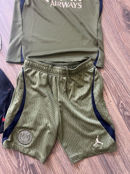 Детски екипи Nike PSG HM размери S и М 128-137 и 137-147