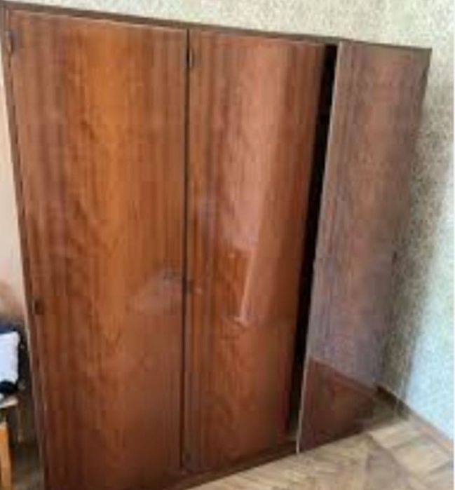 Продается шкаф кровати