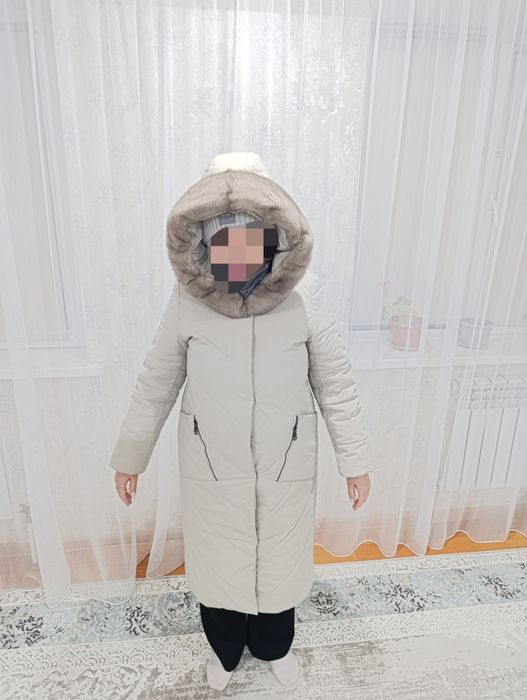 Зимние куртка с капюшоном, тёплое / пуховик