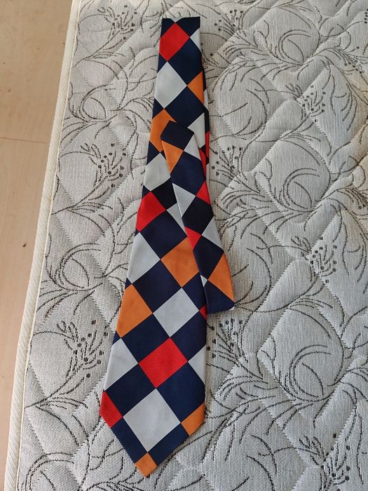 Вратовръзки три броя