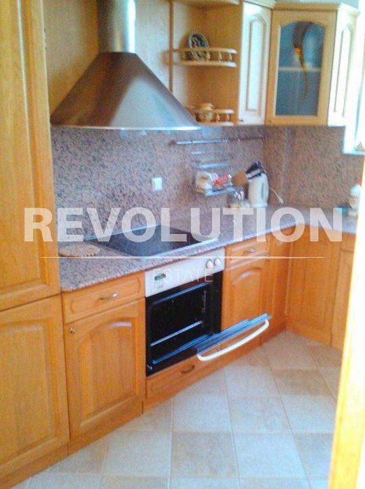 МОДЕРНА КЪЩА в района на Ален мак!