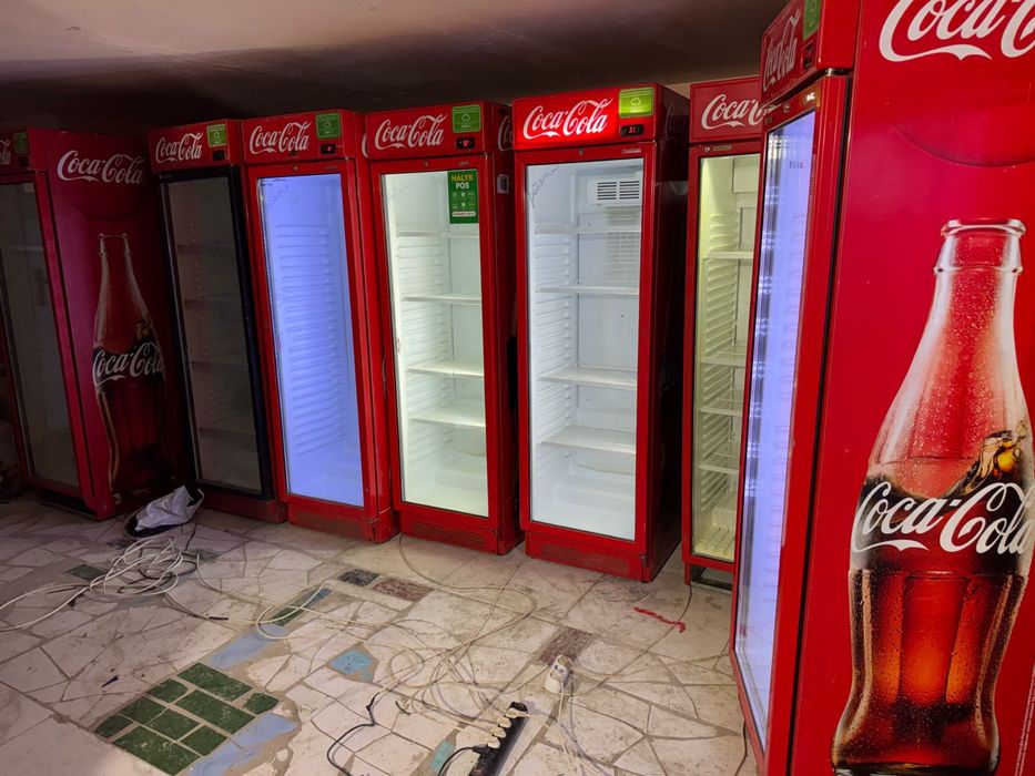 Витринный холодильник